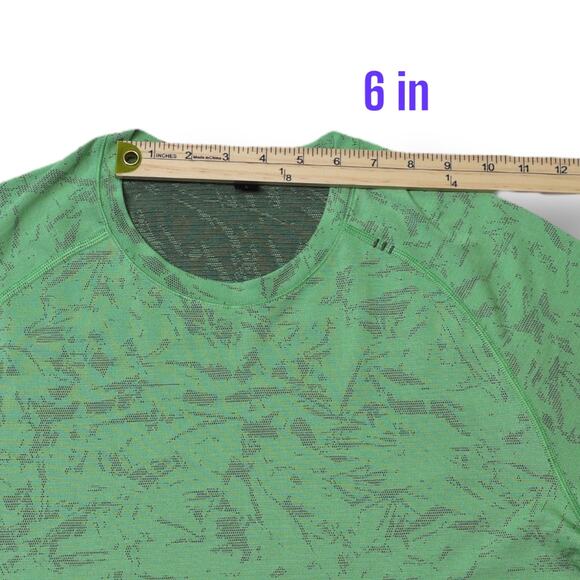 Lululemon Men's Large Seamless Tee Green Camo‎ Mesh "Move Your Body" Shirt - Picture 12 of 12